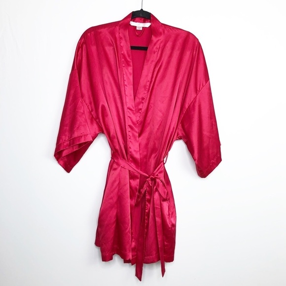 VICTORIA’S Secret red satin mini kimono robe - Picture 5 of 10